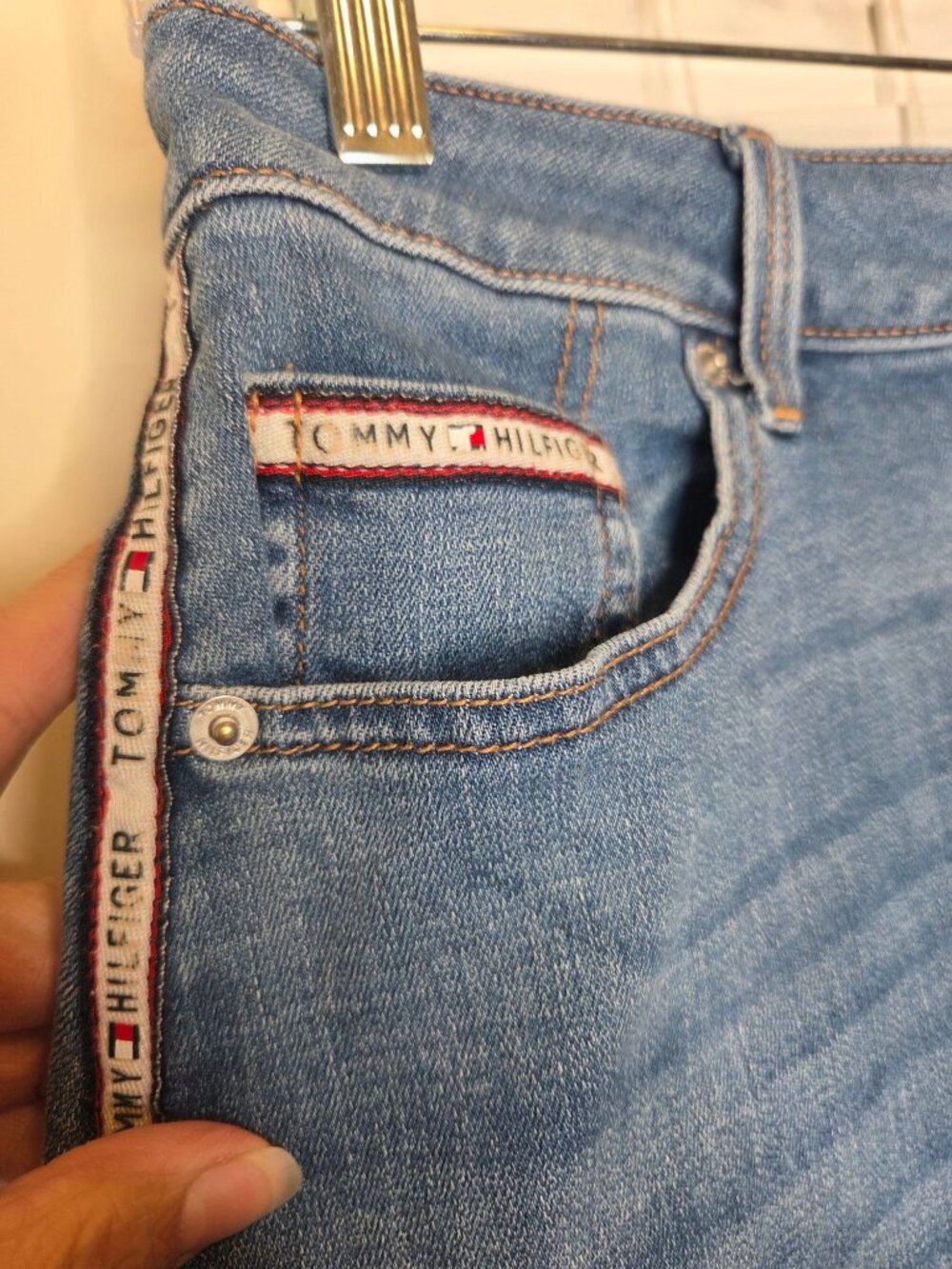 Tommy Hilfiger Denim Mini Skirt Logo Tape Detailing 6 Buffay country bohochic - Picture 2 of 7